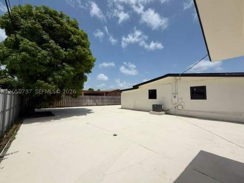11952 SW 176th Ter, Miami FL - photo 10 of 16