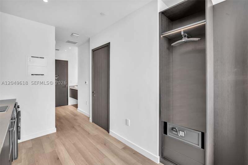 0 bedroom Condominium at 20 NE 11th St 4607A, E11Even, Miami — photo 5