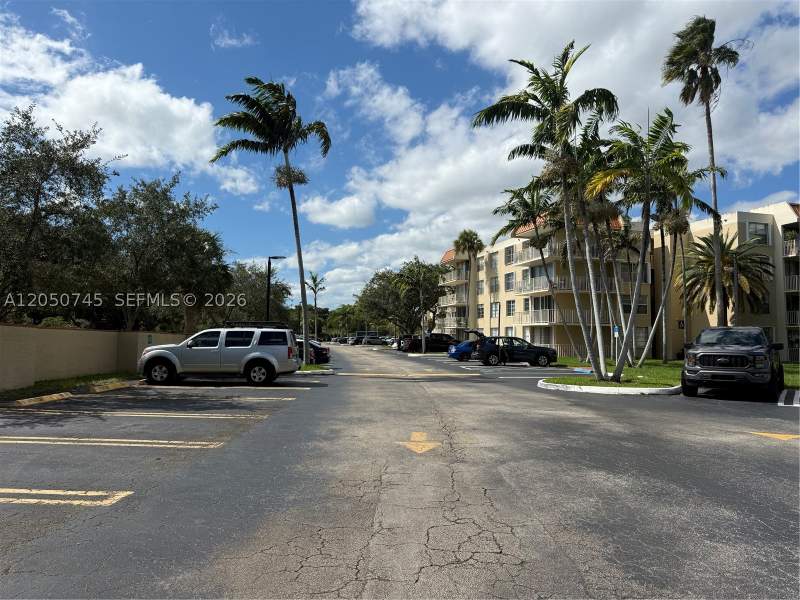 2 bedroom Condominium at 13100 SW 92nd Ave A-Ph7, Village At The Falls Cond, Miami — photo 3
