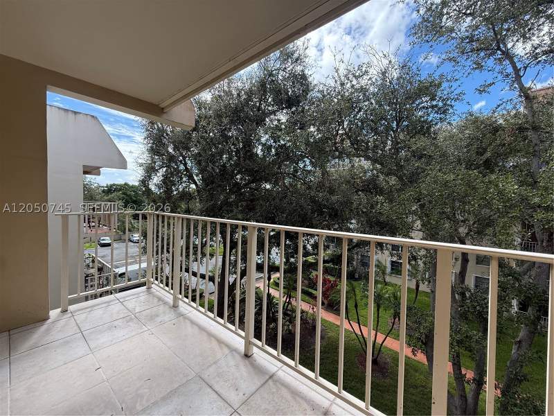 2 bedroom Condominium at 13100 SW 92nd Ave A-Ph7, Village At The Falls Cond, Miami — photo 5