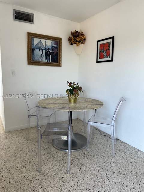 1736 SW 19th St 404, Miami FL - photo 13 of 16