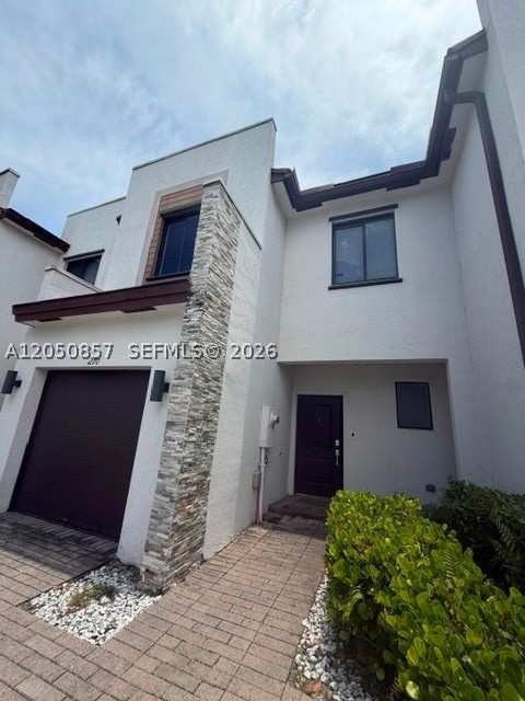 3 bedroom Townhouse at 270 NE 208 terrace, Via Ventura, Miami — photo 1