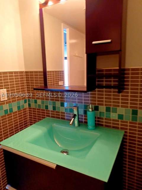 16699 Collins Ave 1605, Sunny Isles Beach FL - photo 13 of 27