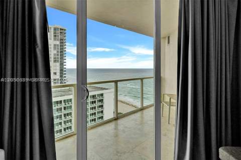 16699 Collins Ave 1605, Sunny Isles Beach FL - photo 7 of 27