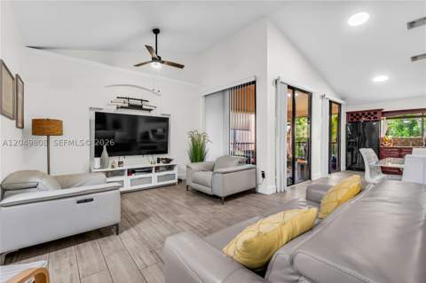 8211 NW 191st St 3-H, Hialeah FL - photo 14 of 50