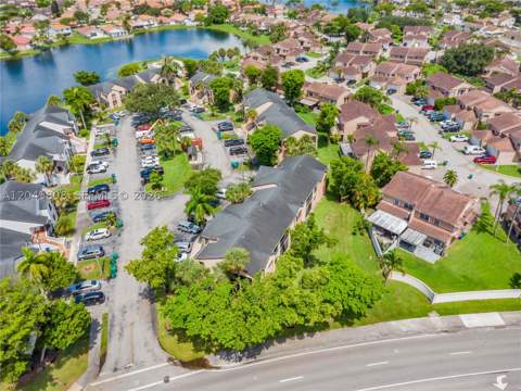 8211 NW 191st St 3-H, Hialeah FL - photo 6 of 50