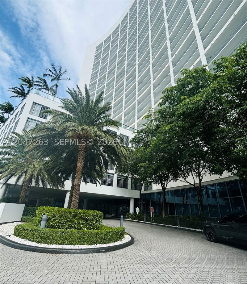 2 bedroom Condominium at 601 NE 36th St 2203, Blue Condo, Miami — photo 2