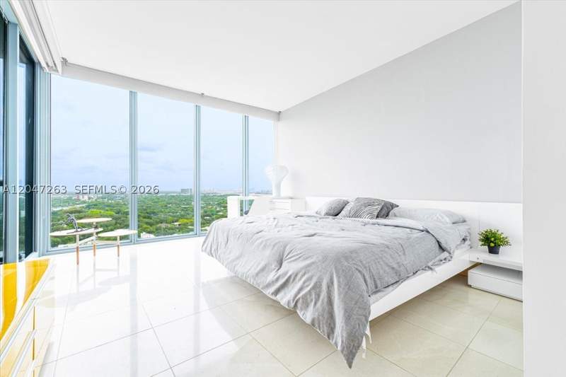 2 bedroom Condominium at 601 NE 36th St 2203, Blue Condo, Miami — photo 4