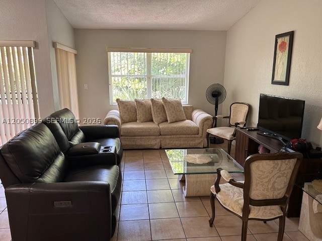 2 bedroom Condominium at 11201 NW 7th St 204, Calais Condo, Sweetwater — photo 5