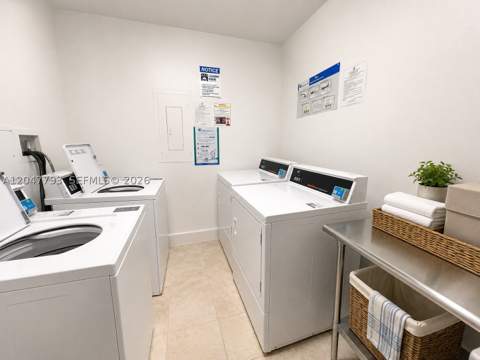2801 NE 183rd St 208W, Aventura FL - photo 13 of 18
