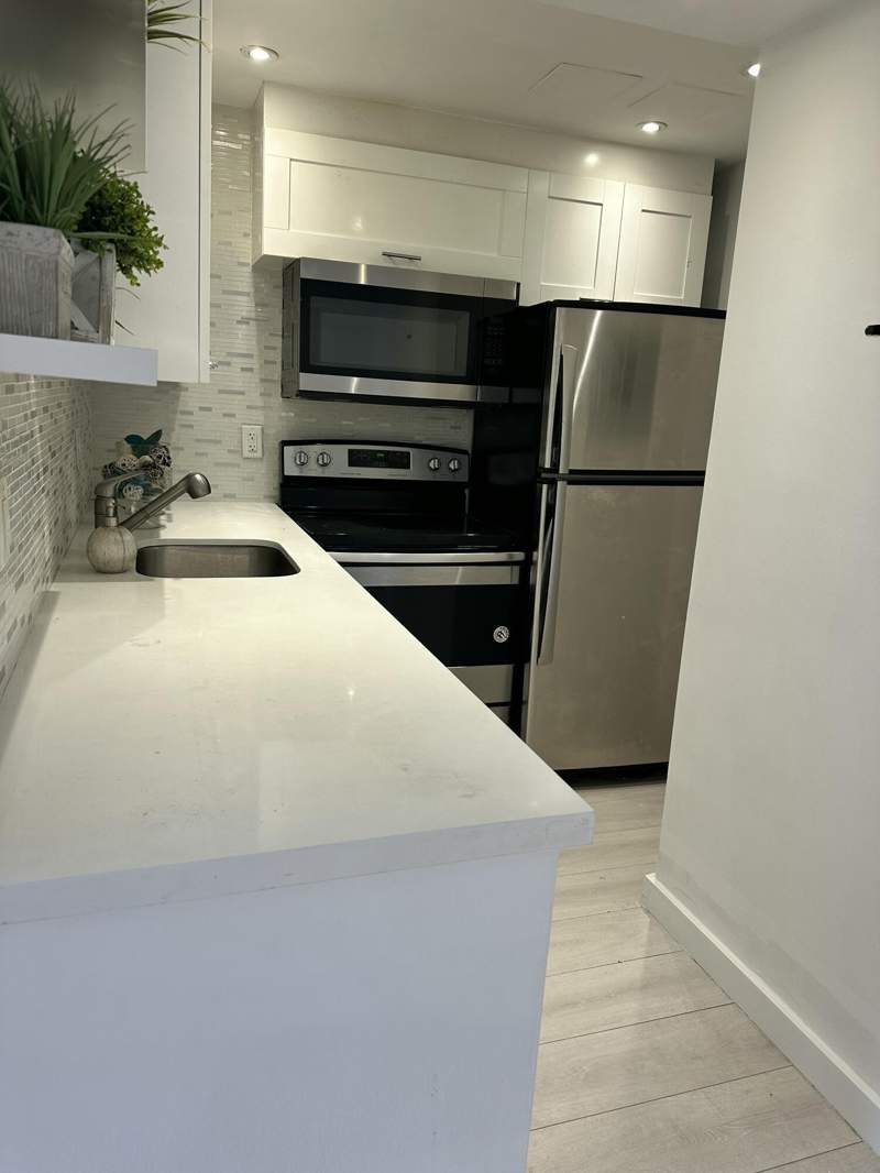 0 bedroom Condominium at 800 West Avenue 637, South Bay Club Condo, Miami Beach — photo 4