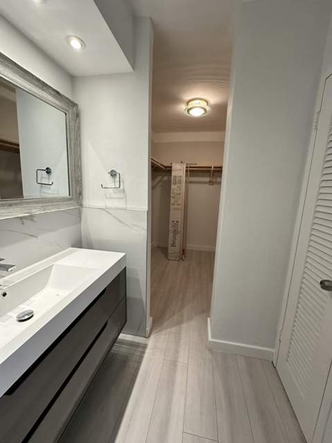 800 West Avenue 637, Miami Beach FL - photo 6 of 13