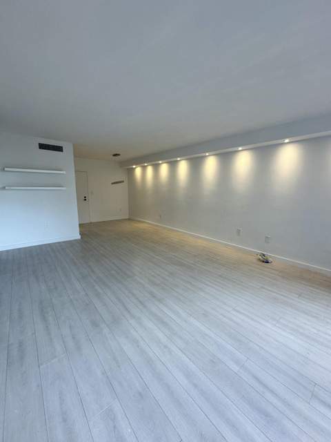 800 West Avenue 637, Miami Beach FL - photo 8 of 13