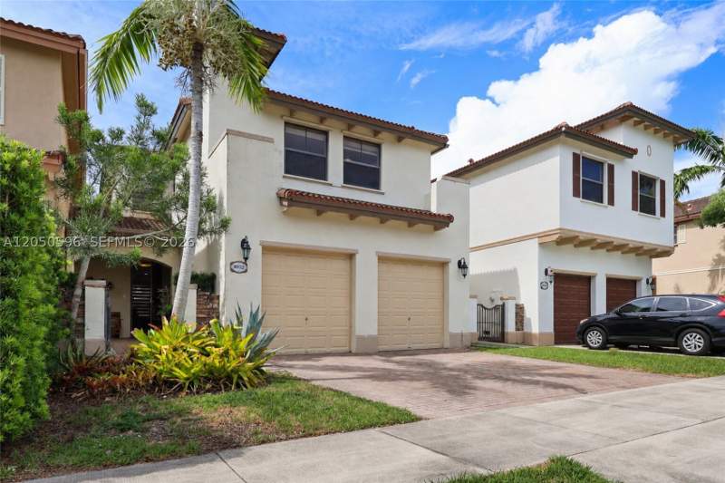 4 bedroom Townhouse at 8932 SW 228th Ln, Trellis At Bayshore, Cutler Bay — photo 3