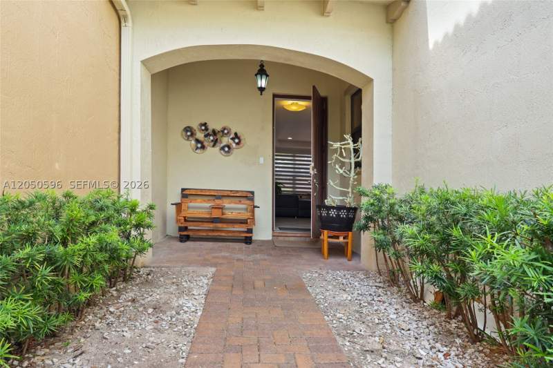 4 bedroom Townhouse at 8932 SW 228th Ln, Trellis At Bayshore, Cutler Bay — photo 5