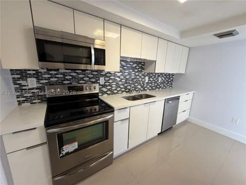 18011 Biscayne Blvd 1802, Aventura FL - photo 11 of 33