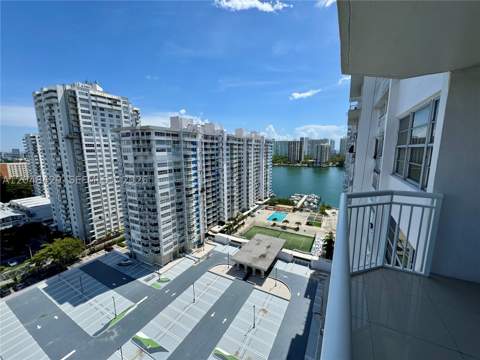 18011 Biscayne Blvd 1802, Aventura FL - photo 16 of 33