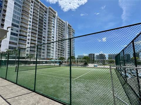 18011 Biscayne Blvd 1802, Aventura FL - photo 22 of 33