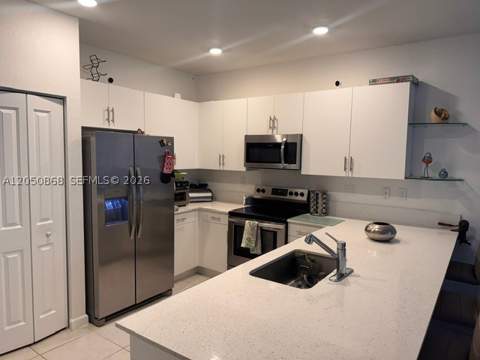 14852 SW 183rd Ter, Miami FL - photo 11 of 30