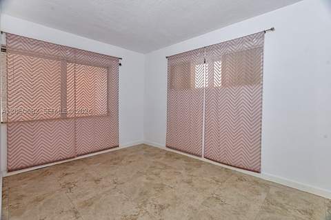 1450 NE 170th St 204, North Miami Beach FL - photo 15 of 19