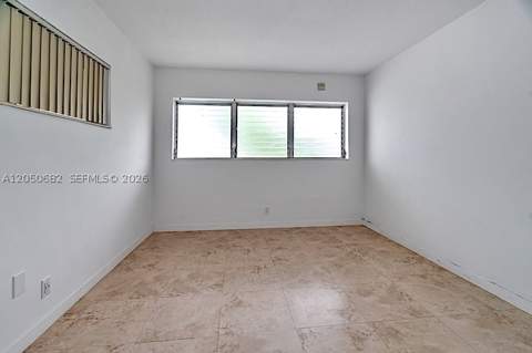 1450 NE 170th St 204, North Miami Beach FL - photo 18 of 19