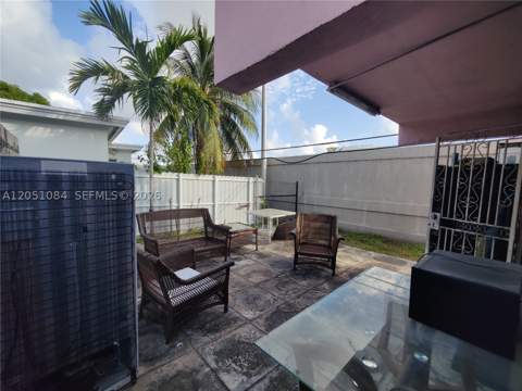 945 NW 19th Ave, Miami FL - photo 16 of 17