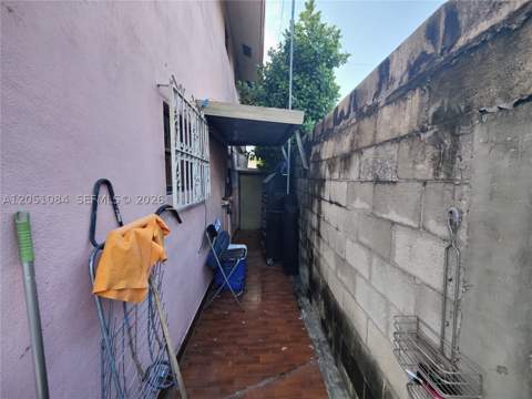 945 NW 19th Ave, Miami FL - photo 17 of 17