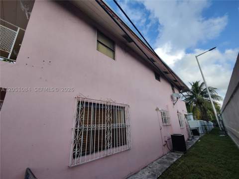 945 NW 19th Ave, Miami FL - photo 6 of 6