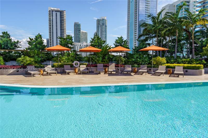 1 bedroom Condominium at 700 NE 24rd St 2304, Aria Reserve Condo, Miami — photo 4