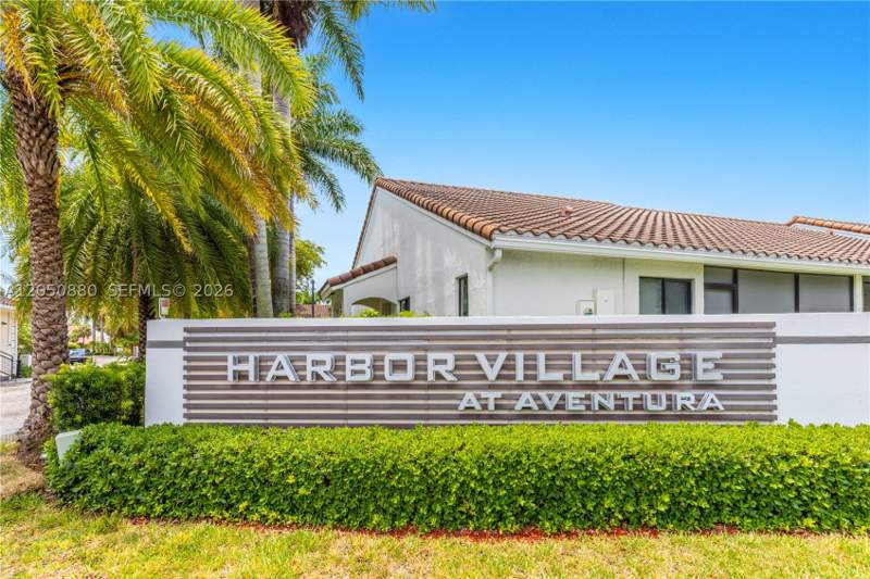 4 bedroom Condominium at 21399 Marina Cove Cir M-15, Marina Cove At Harbor Vil, Aventura — photo 5