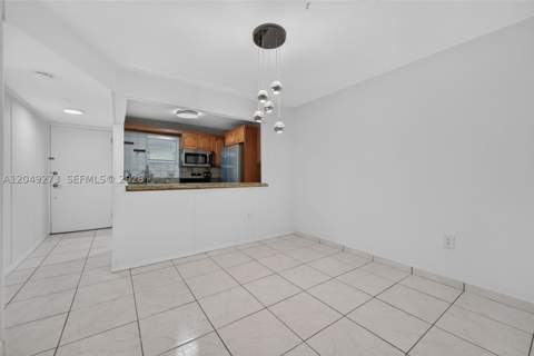 10300 Coral Way C25, Miami FL - photo 8 of 32