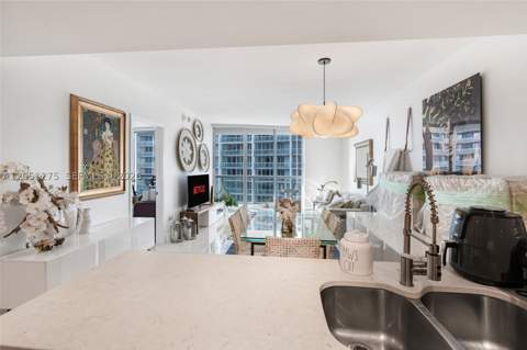 475 Brickell Ave 3111, Miami FL - photo 10 of 32