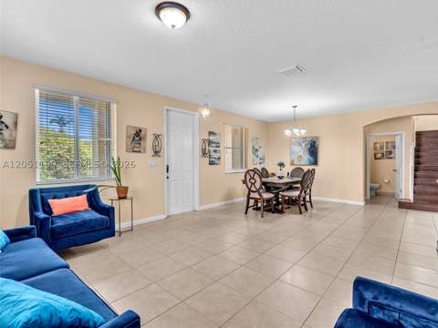 912 NW 204th St, Miami Gardens FL - photo 12 of 56