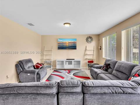 912 NW 204th St, Miami Gardens FL - photo 18 of 56