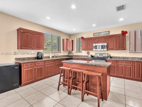 912 NW 204th St, Miami Gardens FL - photo 23 of 56