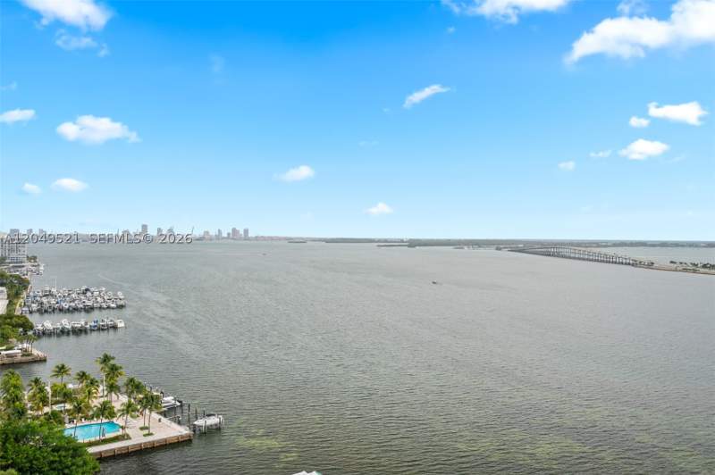 1 bedroom Condominium at 2333 Brickell Ave 1909, Brickell Bay Club Condo, Miami — photo 2