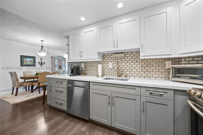 1 bedroom Condominium at 300 Bayview Dr 903, Arlen House Condo, Sunny Isles Beach — photo 5