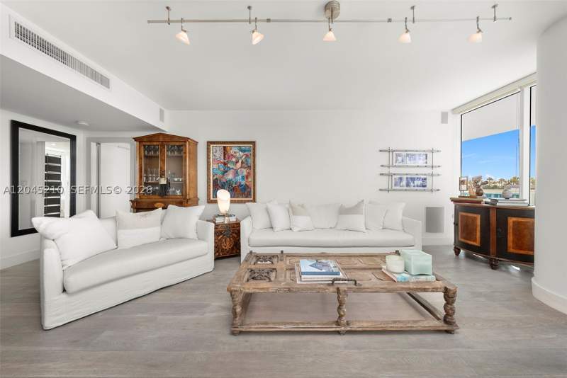 1 bedroom Condominium at 2127 Brickell Ave 1006, Bristol Tower Condo, Miami — photo 5