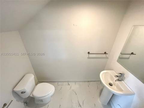 2535 NE 193rd St 3212, Miami FL - photo 6 of 22