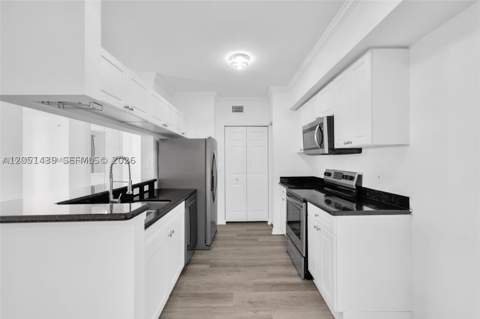 17150 N Bay Rd 2814, Sunny Isles Beach FL - photo 12 of 43