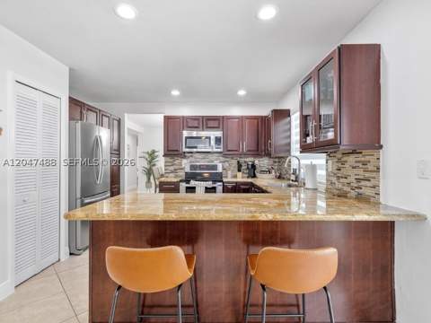 9840 SW 3rd St, Miami FL - photo 12 of 25