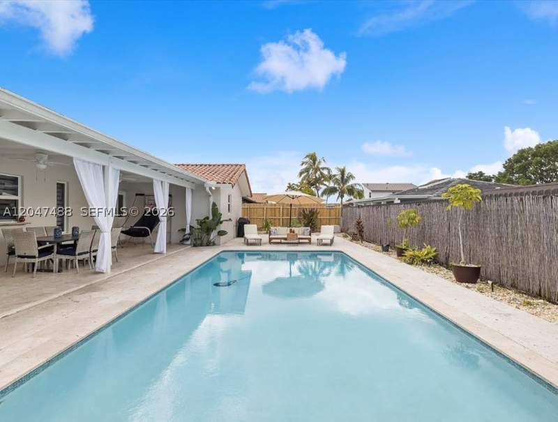 4 bedroom SingleFamilyResidence at 9840 SW 3rd St, West Garden Sub 1st Addn, Miami — photo 3