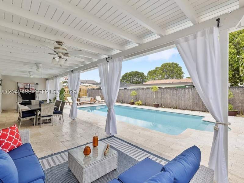 4 bedroom SingleFamilyResidence at 9840 SW 3rd St, West Garden Sub 1st Addn, Miami — photo 4