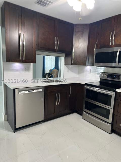 6061 NW 198th Ter, Miami FL - photo 15 of 48