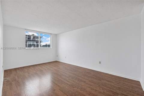 1666 West Ave 404, Miami Beach FL - photo 11 of 32