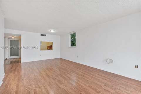 1666 West Ave 404, Miami Beach FL - photo 9 of 32