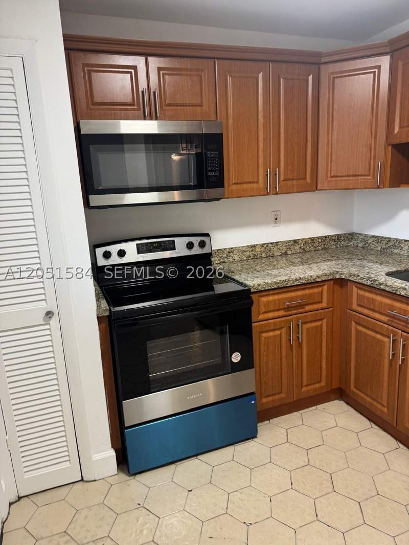 1 bedroom Condominium at 1401 NE 191st St D108, Rolling Green Condo D, Miami — photo 2