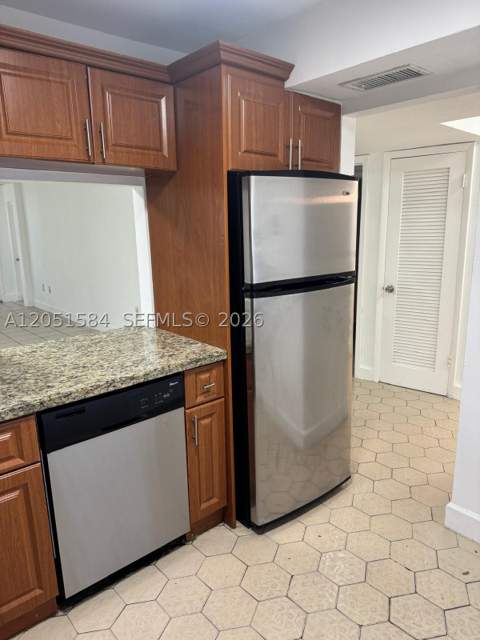 1401 NE 191st St D108, Miami FL - photo 9 of 12