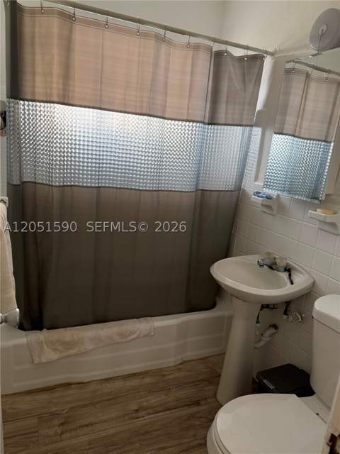 7800 Byron Ave, Miami Beach FL - photo 11 of 14