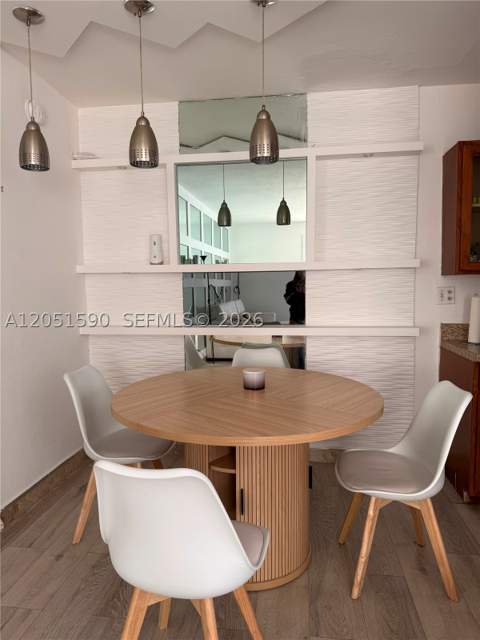 7800 Byron Ave, Miami Beach FL - photo 9 of 14